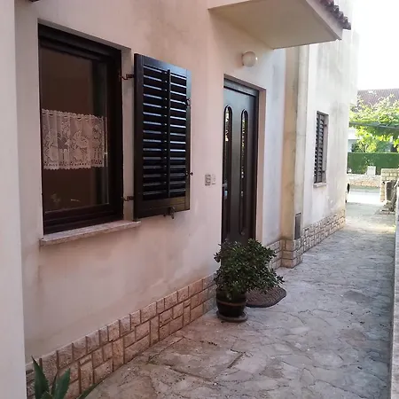 Apartment Bozac *