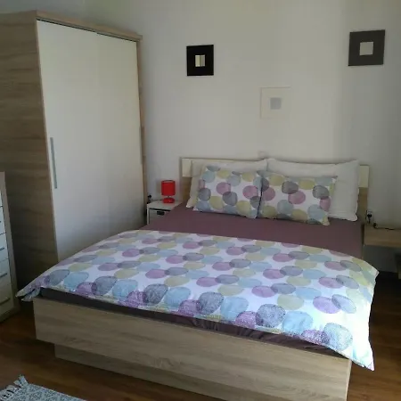 Bozac Apartmán *